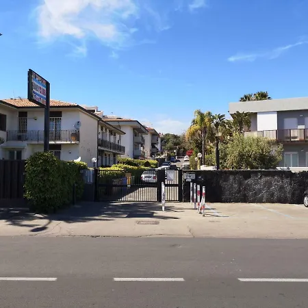 La Lampara Apartment *